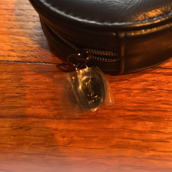 YSL round pouch - Picture 3 of 4